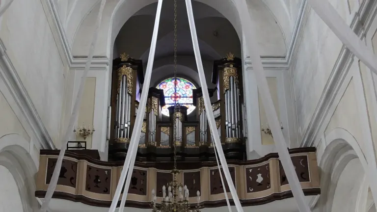 Modlitwy do najdroższej krwi pana jezusa: Ogran in church of the Holy Trinity in Żmigród